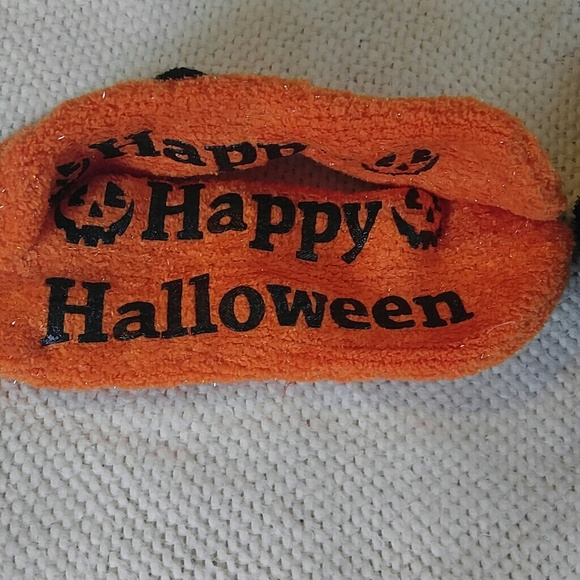 2 pairs of socks - Picture 2 of 5